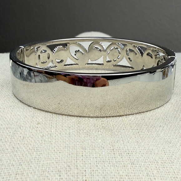 Givenchy Womens Openwork Oval Glass Crystal Silver Tone Bangle Bracelet - Picture 9 of 11